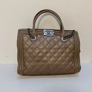 Authentic CHANEL le Boy Bag Medium Brown